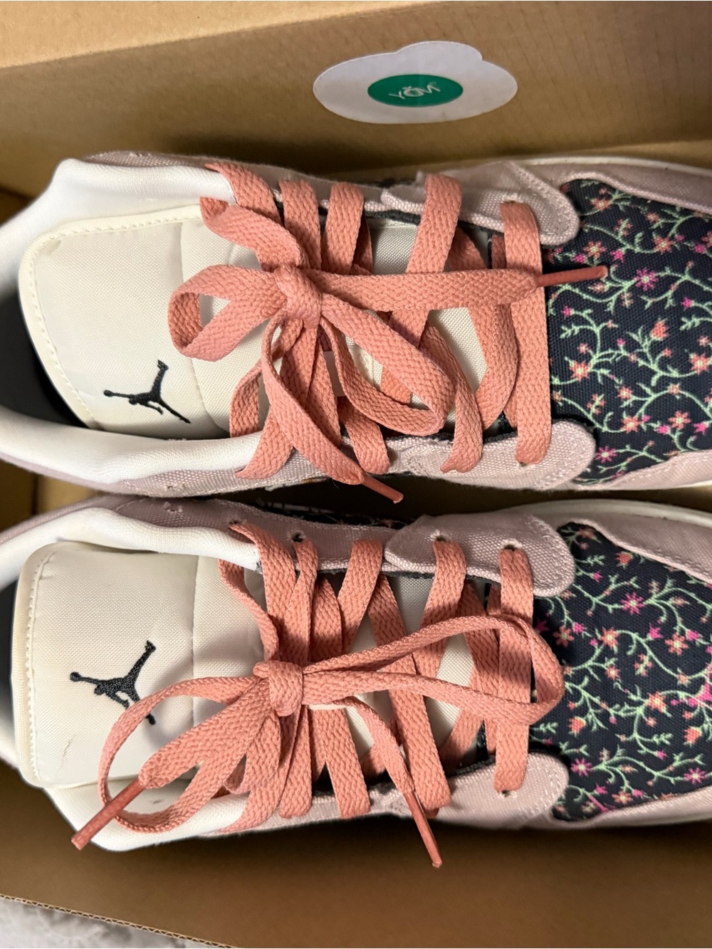 Nike Air Jordan 1 Low SE GS Floral FJ3445-001 Size 7Y Women’s 8.5 w/ Box - Picture 2 of 9